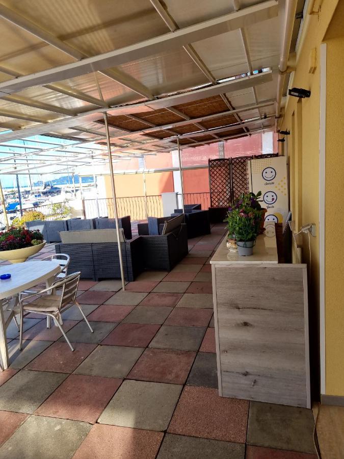 Albergo Stella Di Mare Lavagna Ngoại thất bức ảnh