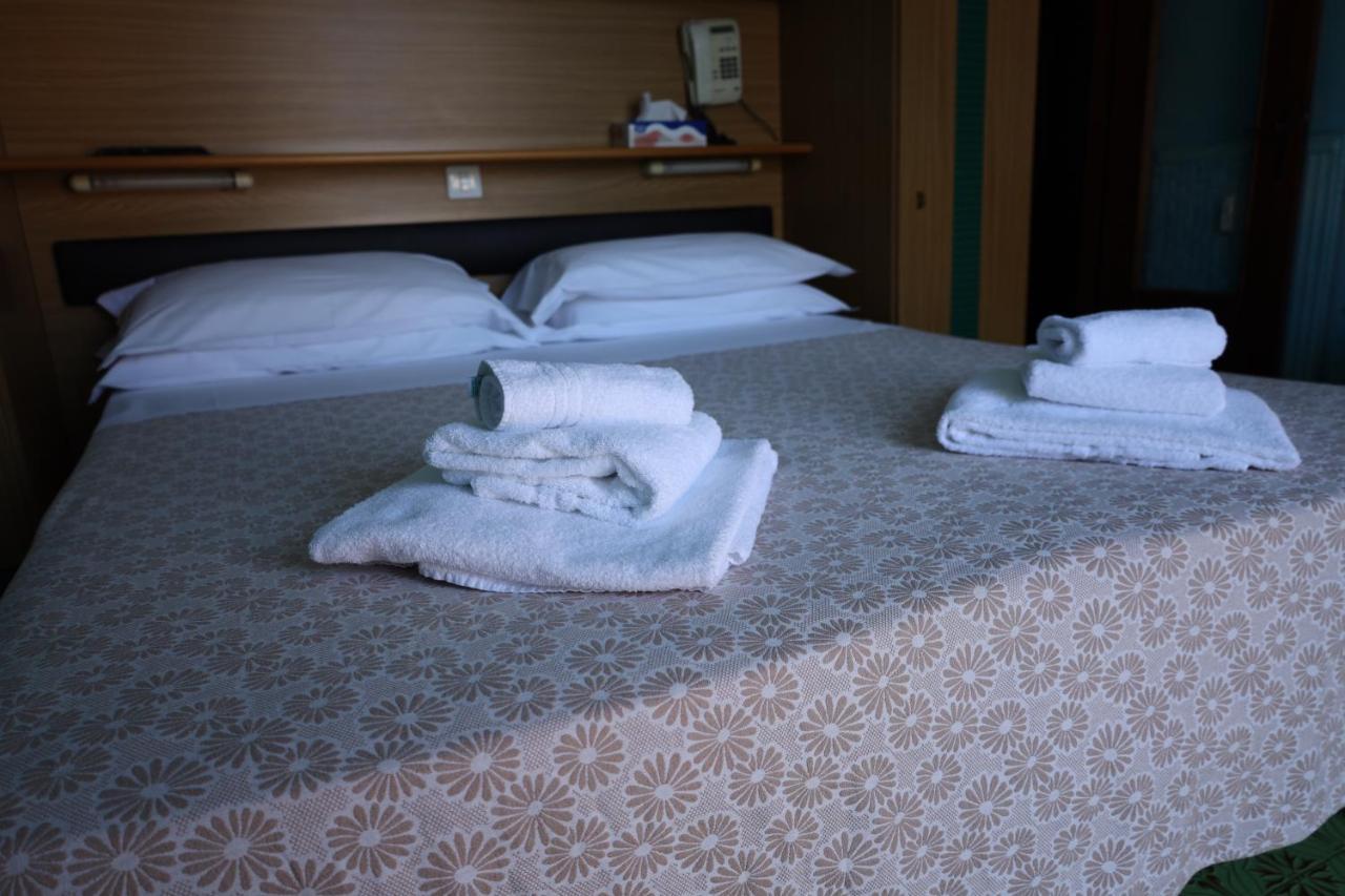Albergo Stella Di Mare Lavagna Ngoại thất bức ảnh