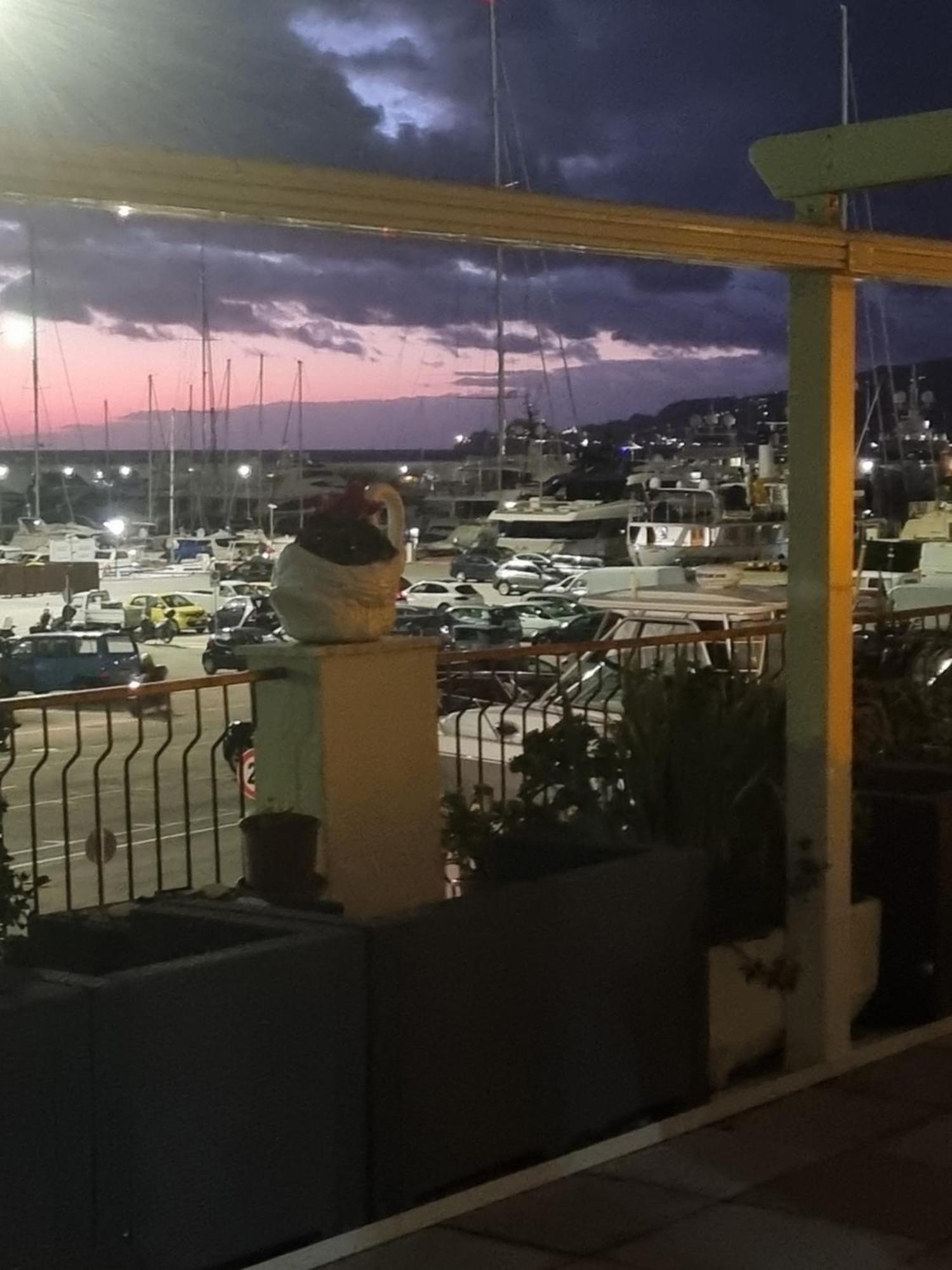 Albergo Stella Di Mare Lavagna Ngoại thất bức ảnh